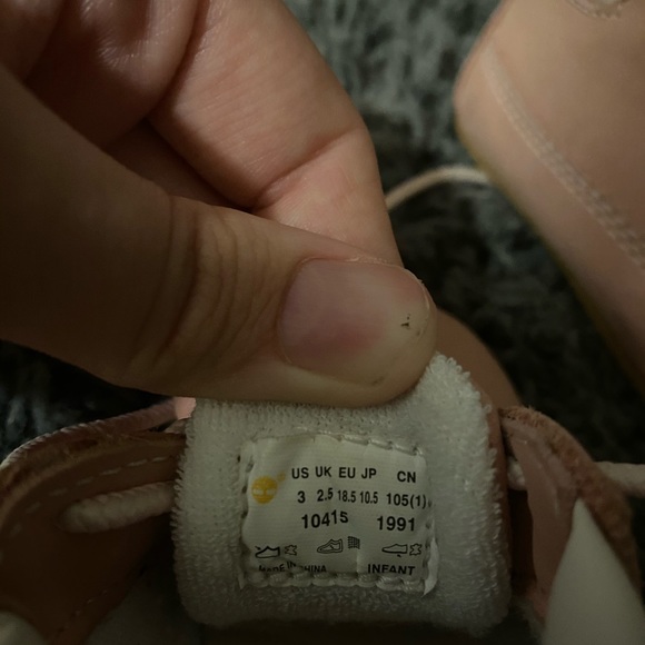 infant timberlands - Picture 3 of 3